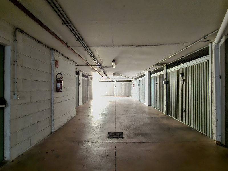 Immagine 71 di Attico in vendita  in Via Abbiategrasso, a Roma