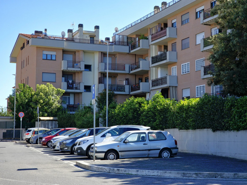 Immagine 83 di Attico in vendita  in Via Abbiategrasso, a Roma