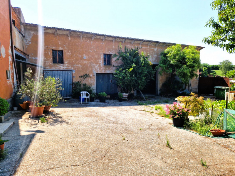 Immagine 8 di Casa indipendente in vendita  in Via Adige a Anguillara Veneta