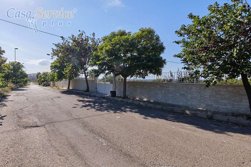 Immagine 11 di Villa in vendita  in Via Scalelle a Gallipoli