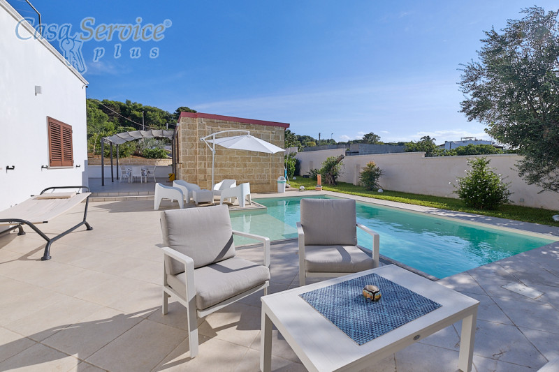 Immagine 13 di Villa in vendita  in Via Scalelle a Gallipoli