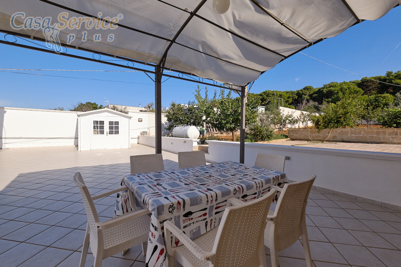 Immagine 18 di Villa in vendita  in Via Scalelle a Gallipoli