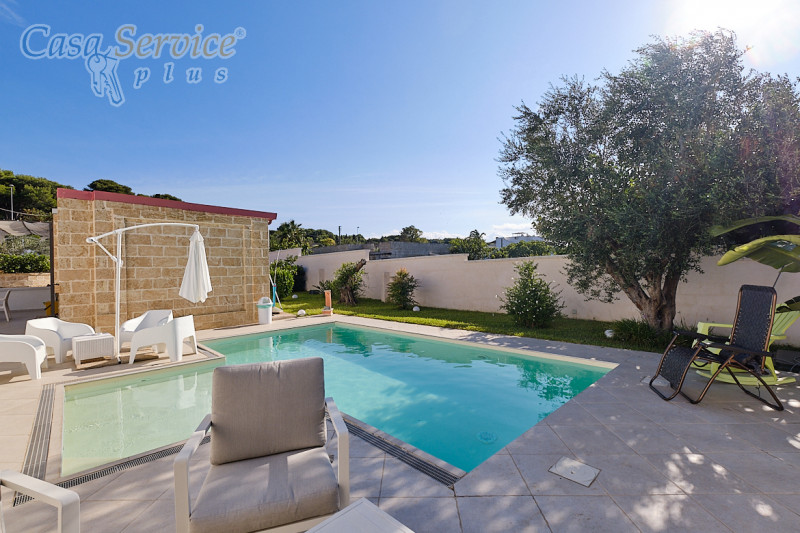 Immagine 24 di Villa in vendita  in Via Scalelle a Gallipoli