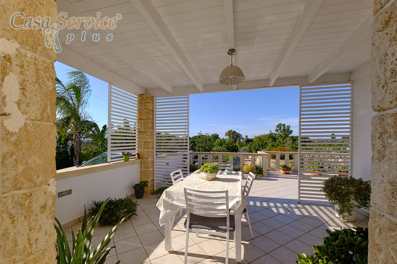 Immagine 25 di Villa in vendita  in Via Scalelle a Gallipoli