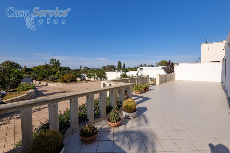 Immagine 27 di Villa in vendita  in Via Scalelle a Gallipoli