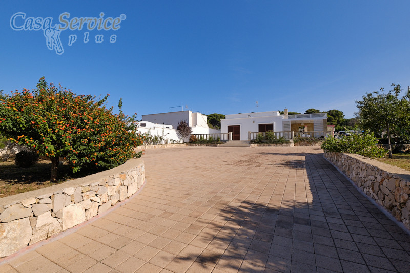Immagine 33 di Villa in vendita  in Via Scalelle a Gallipoli