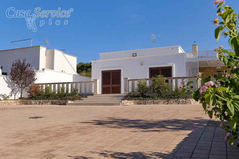 Immagine 39 di Villa in vendita  in Via Scalelle a Gallipoli