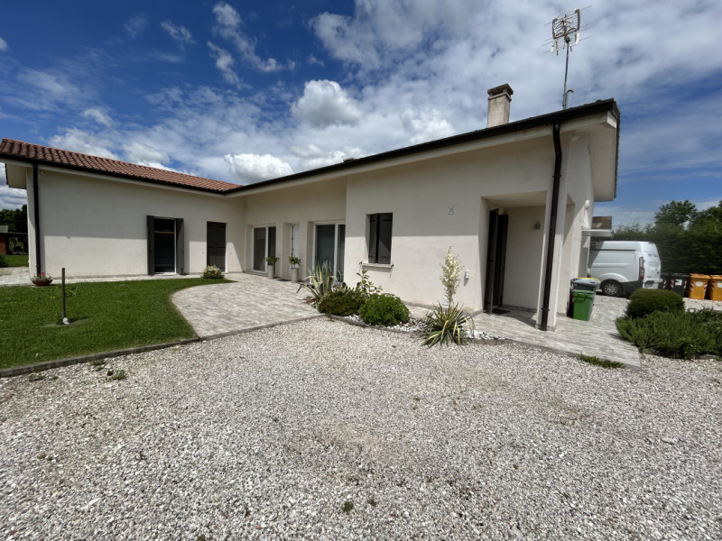 Immagine 26 di Villa in vendita  in Via Gazzo a Mestrino