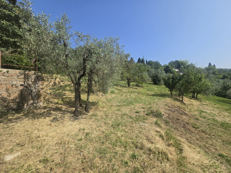 Immagine 7 di Terreno in vendita  in Strada Salaria a Terni