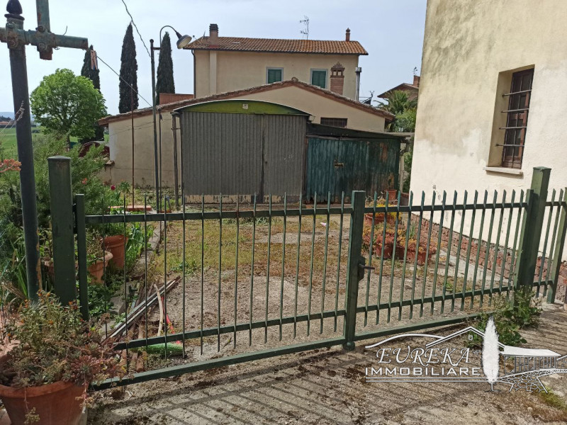 Immagine 7 di Villetta a schiera in vendita  in casamaggiore a Castiglione Del Lago