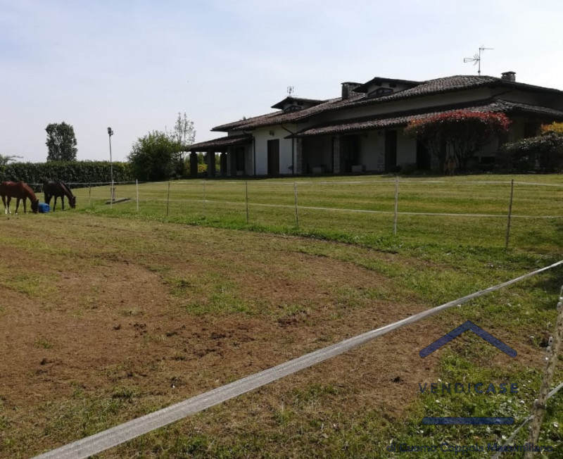 Immagine 8 di Villa in vendita  in CASCINA PEGORSINO a Acquafredda