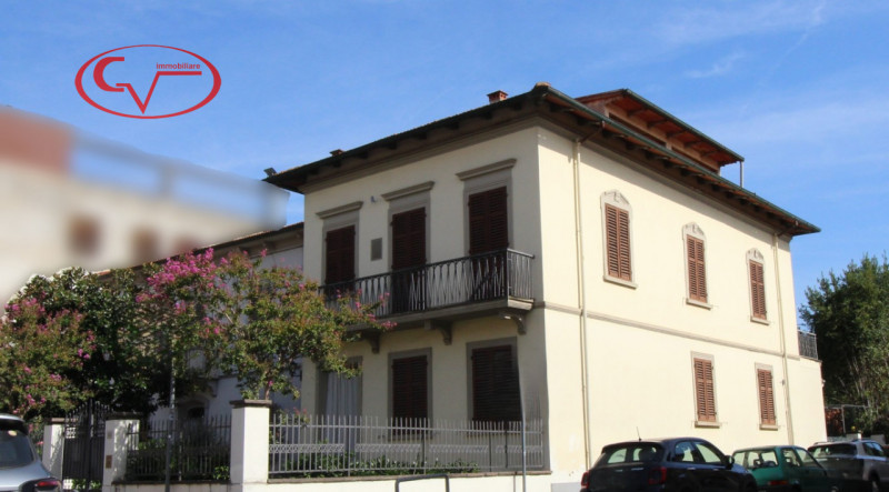 Immagine 2 di Casa indipendente in vendita  in Via Costituzione a San Giovanni Valdarno