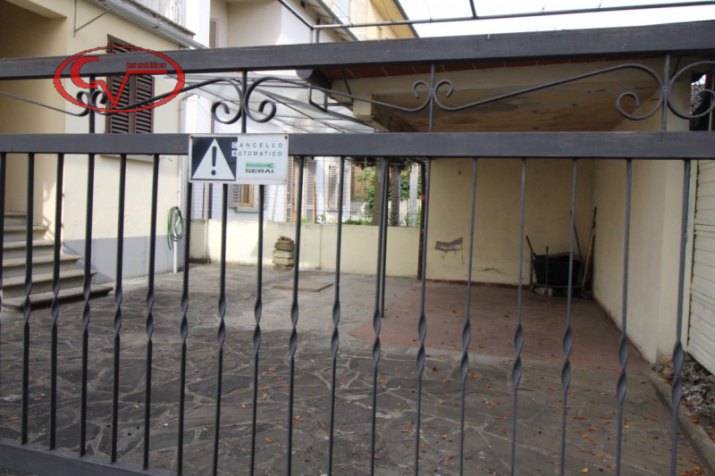 Immagine 32 di Casa indipendente in vendita  in Via Costituzione a San Giovanni Valdarno
