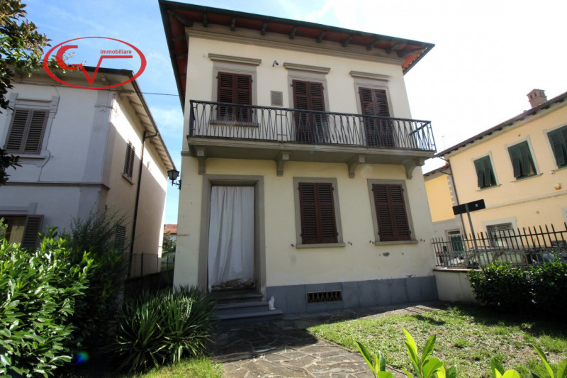 Immagine 34 di Casa indipendente in vendita  in Via Costituzione a San Giovanni Valdarno