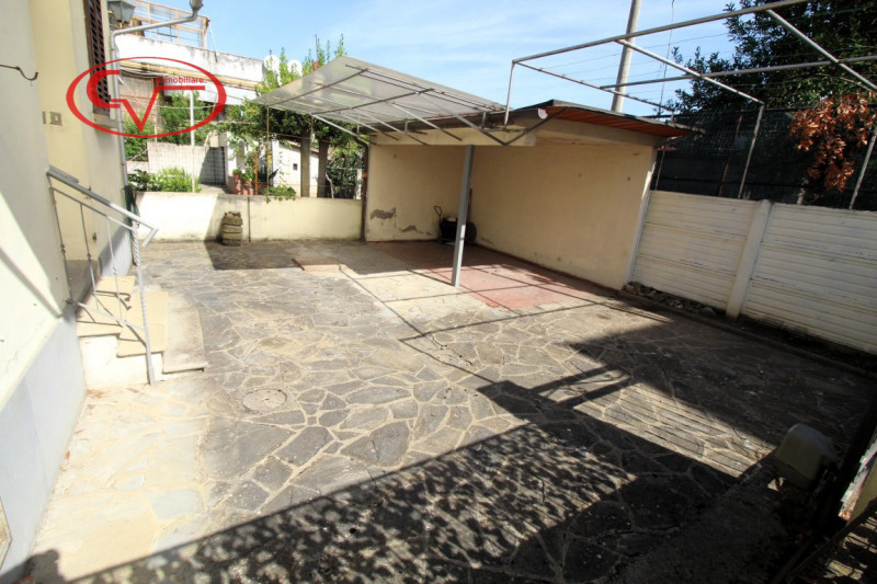 Immagine 35 di Casa indipendente in vendita  in Via Costituzione a San Giovanni Valdarno