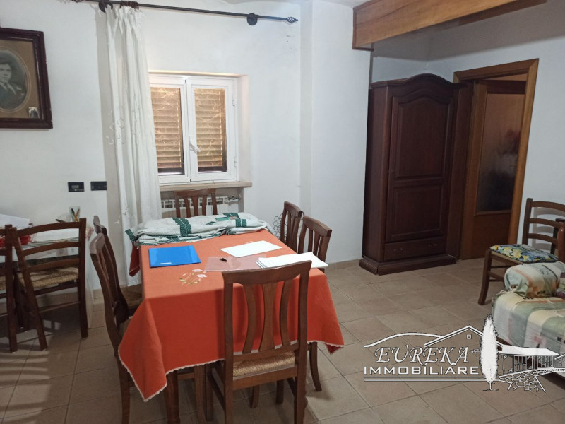 Immagine 12 di Casa indipendente in vendita  in piana a Castiglione Del Lago