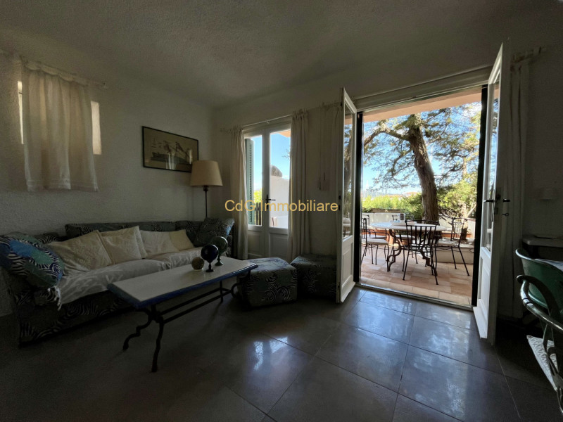 Immagine 10 di Appartamento in vendita  in VIA MARIO CEROLI a Olbia