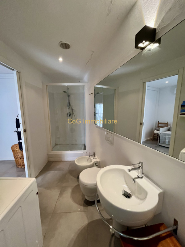 Immagine 28 di Appartamento in vendita  in VIA MARIO CEROLI a Olbia