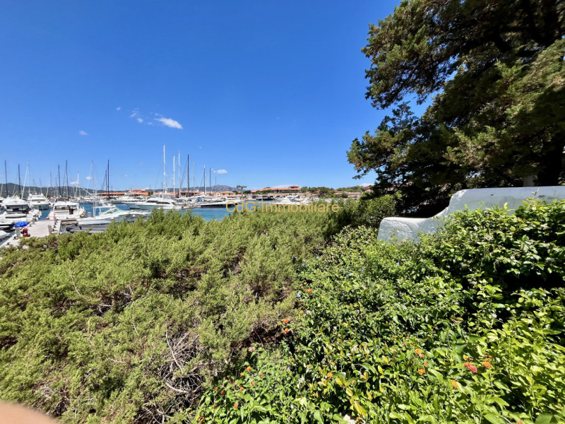 Immagine 43 di Appartamento in vendita  in VIA MARIO CEROLI a Olbia