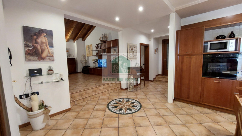 Immagine 7 di Casa indipendente in vendita  in volpago del montello Via schiavonesca nuova 144 a Volpago Del Montello