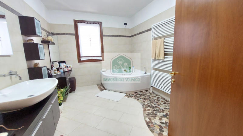 Immagine 14 di Casa indipendente in vendita  in volpago del montello Via schiavonesca nuova 144 a Volpago Del Montello