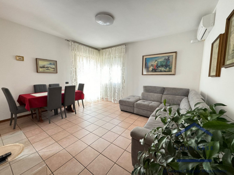 Immagine 21 di Appartamento in vendita  in VIA MARCHERSI, 11 a Desenzano Del Garda