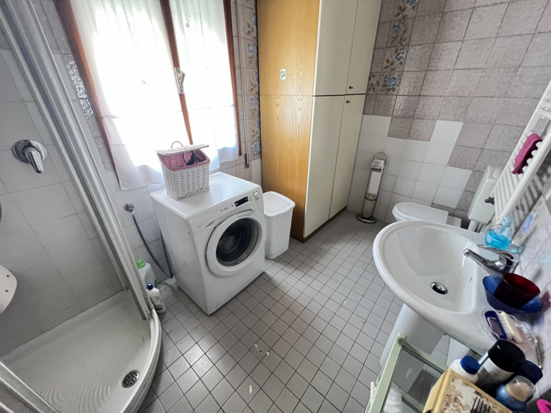 Immagine 8 di Appartamento in vendita  in Via Papa Giovanni XXIII 2 a Chioggia