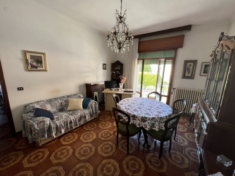 Immagine 15 di Appartamento in vendita  in Via Papa Giovanni XXIII 2 a Chioggia