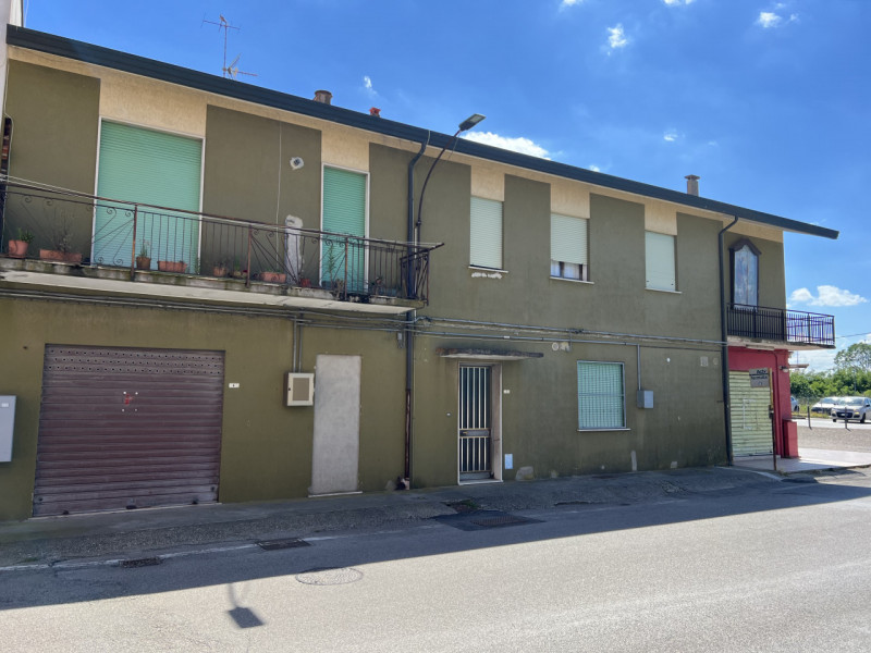 Immagine 24 di Appartamento in vendita  in Via Papa Giovanni XXIII 2 a Chioggia