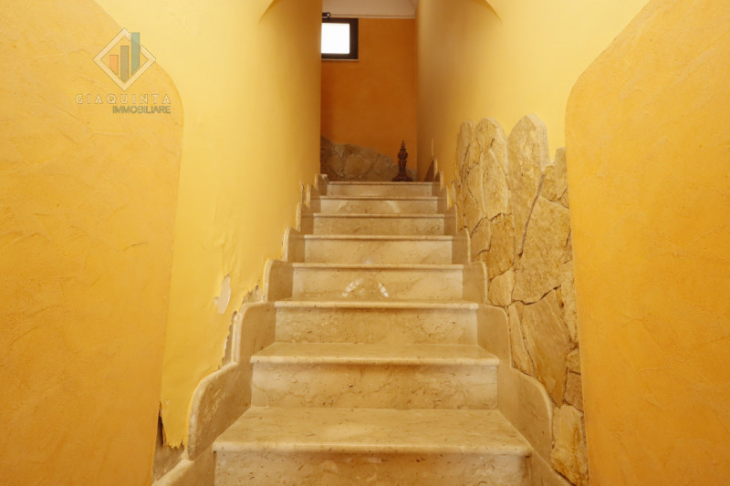 Immagine 10 di Casa indipendente in vendita  in Via Nicolosi n. 11 a Palagonia