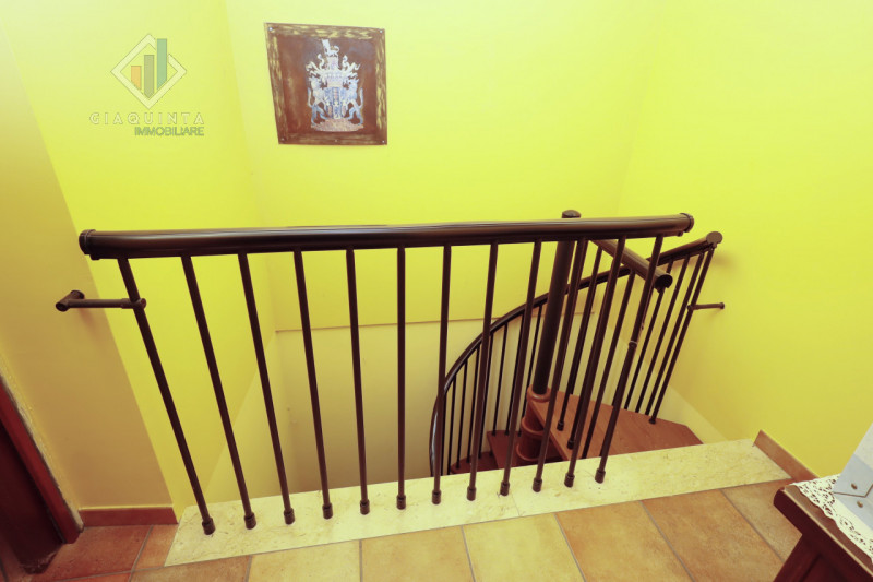 Immagine 19 di Casa indipendente in vendita  in Via Nicolosi n. 11 a Palagonia