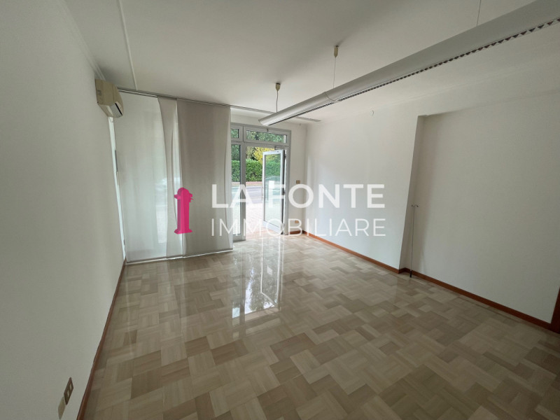 Immagine 3 di Ufficio in affitto  a Noventa Padovana
