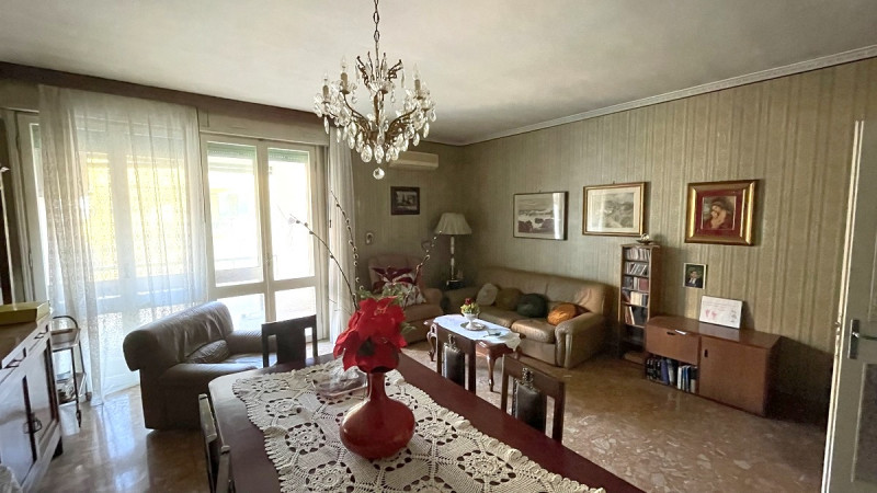 Immagine 2 di Appartamento in vendita  in Piazza De Gasperi a Chioggia