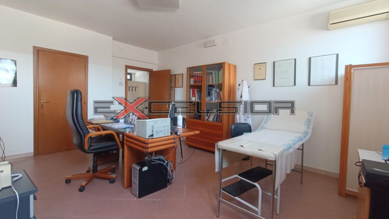 Immagine 5 di Negozio in vendita  in Corso Risorgimento n. 160 Porto Viro a Taglio Di Po