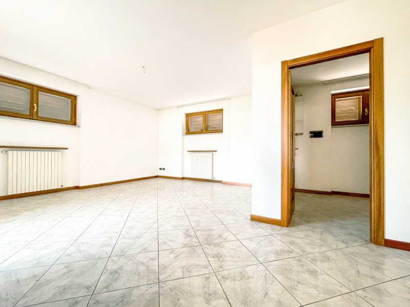 Immagine 29 di Villa in vendita  in via verdi 10 a Gozzano