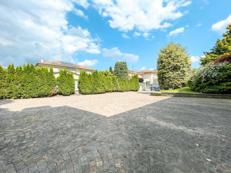 Immagine 41 di Villa in vendita  in via verdi 10 a Gozzano