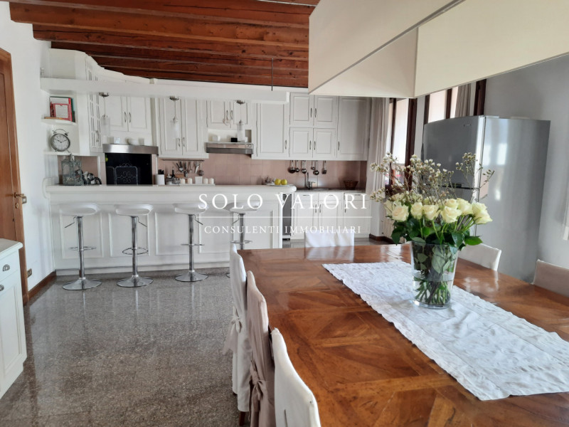 Immagine 6 di Casa indipendente in vendita  in Viale vicenza a Bassano Del Grappa