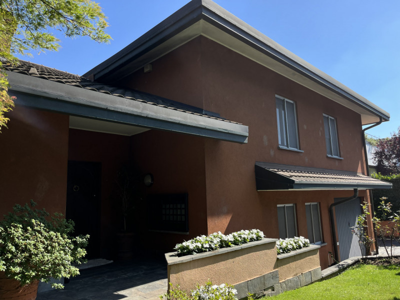 Immagine 5 di Villa in vendita  in Via Mantegna a Trezzano Sul Naviglio