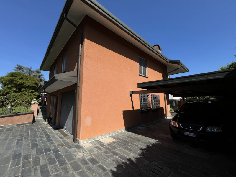 Immagine 18 di Villa in vendita  in Via Mantegna a Trezzano Sul Naviglio