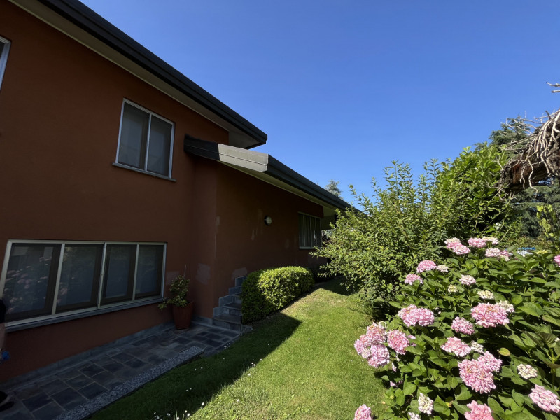 Immagine 20 di Villa in vendita  in Via Mantegna a Trezzano Sul Naviglio