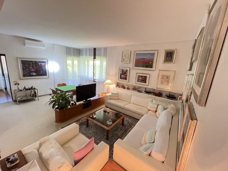 Immagine 28 di Villa in vendita  in Via Mantegna a Trezzano Sul Naviglio