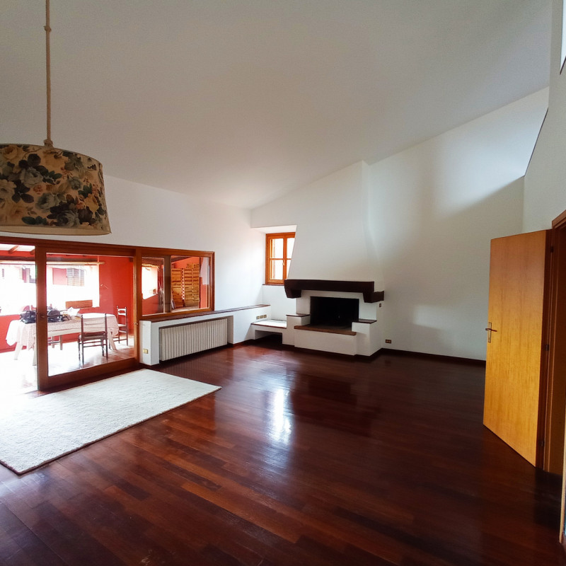 Immagine 3 di Villa in vendita  in via Montegallo a Osimo