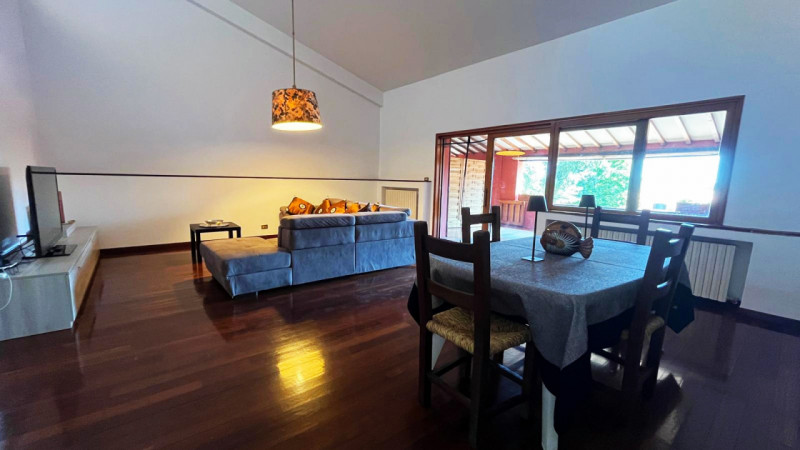 Immagine 13 di Villa in vendita  in via Montegallo a Osimo