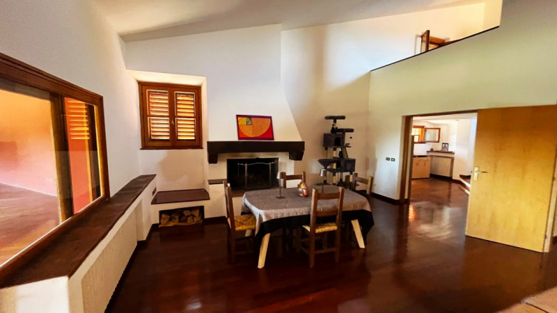 Immagine 14 di Villa in vendita  in via Montegallo a Osimo