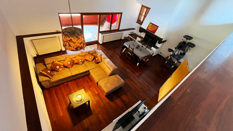 Immagine 15 di Villa in vendita  in via Montegallo a Osimo