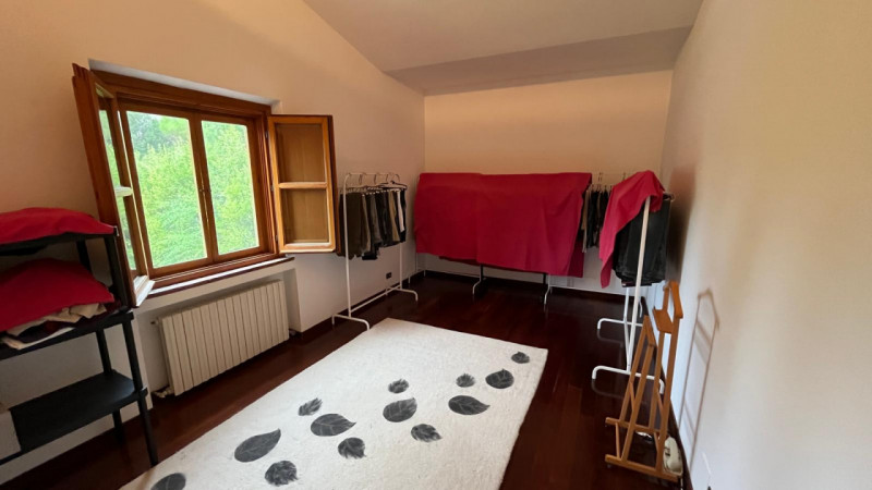 Immagine 36 di Villa in vendita  in via Montegallo a Osimo