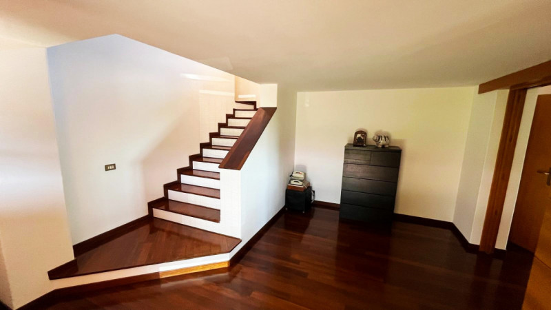 Immagine 44 di Villa in vendita  in via Montegallo a Osimo