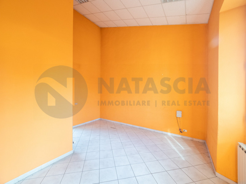 Immagine 3 di Ufficio in affitto  in VIALE DUCA DELLA VITTORIA a Rufina