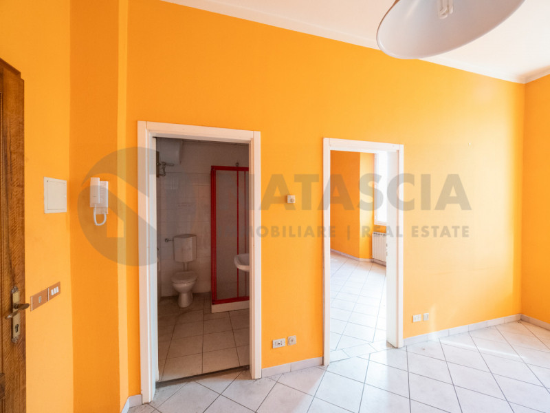 Immagine 7 di Ufficio in affitto  in VIALE DUCA DELLA VITTORIA a Rufina