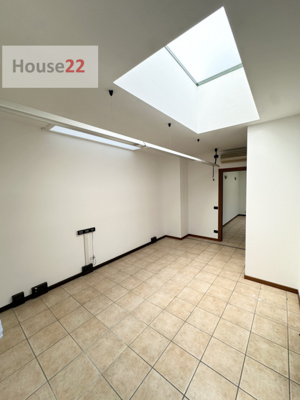 Immagine 19 di Appartamento in vendita  in Via Venezia 103 a Schio